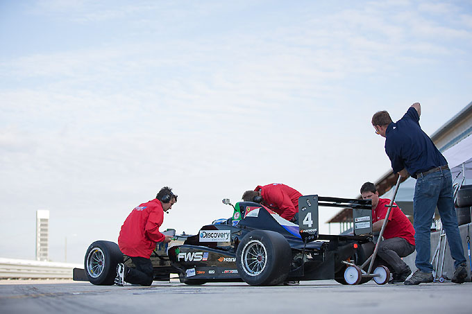 FOTO's: Dennis van de Laar ontpopt zich in Florida Winter Series USA